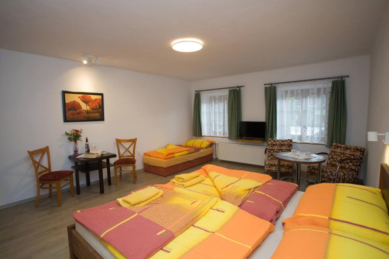 Apartmany Zak Frymburk Kültér fotó